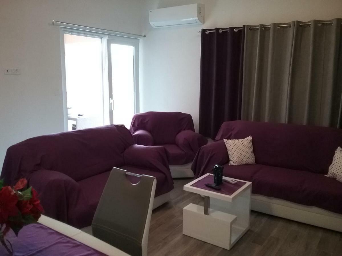 Apartment Willy Komiža Esterno foto